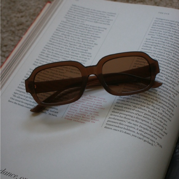 Retro-inspired Sunglasses from Sunnies Studios - Picture 7 of 10